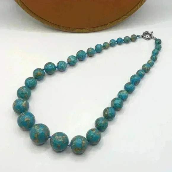 Vintage Turquoise Blue Graduated Bead Statement Necklace | Toggle Clasp - Picture 3 of 5